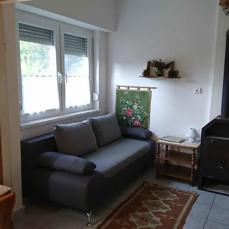 In 31229 Balatonmáriafürdő