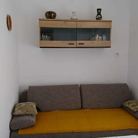 In 31229 * Balatonmáriafürdő