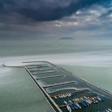 In 31229 Vakantiehuis Balatonmáriafürdő